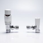 Drayton TRV4 White With 15mm Angled Valve & Lockshield