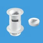 McA 1 1/4" White Plastic Unslotted Basin Waste & PVC Plug W1A