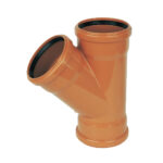 F-P UG drain 110mm 45' triple skt junct