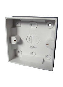 Product image for SKU 90100041 PrimaPack Plastic pattress box - single 45mm - Image 1